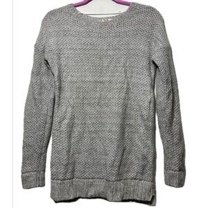 SO Heather Gray‎ Textured Knit Sweater Long Sleeve, Round Neck, Size Medium NWOT